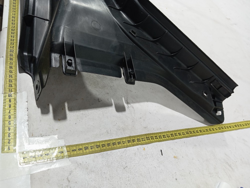 Acabamento Central Porta Malas Mercedes C180 2002 2007 V661 Preta 9