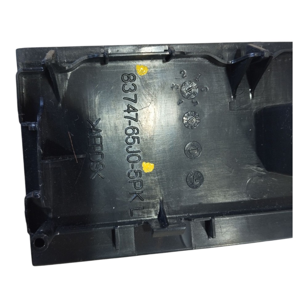 Moldura Botao Vidro Tras Esquerd Grand Vitara 2012 2015 V643 3