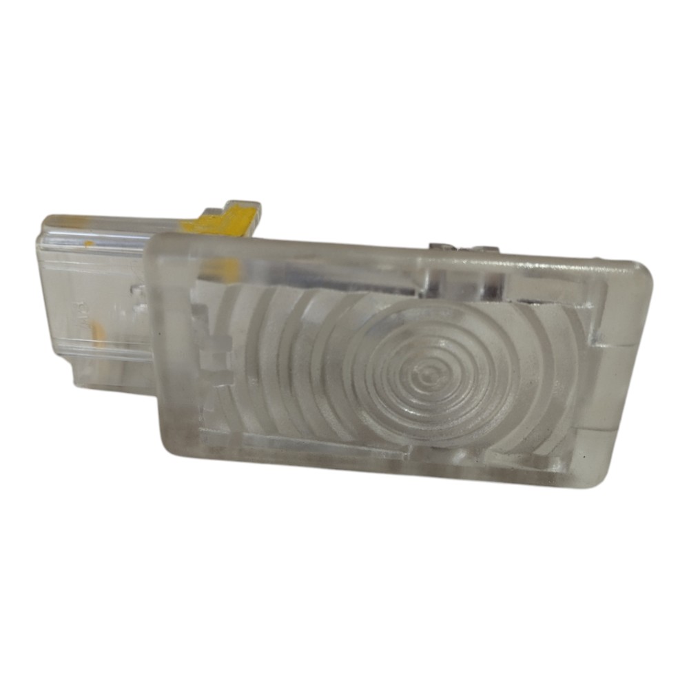 Luz Porta Mala Chevrolet Tracker 2020 2025 V627 Macho