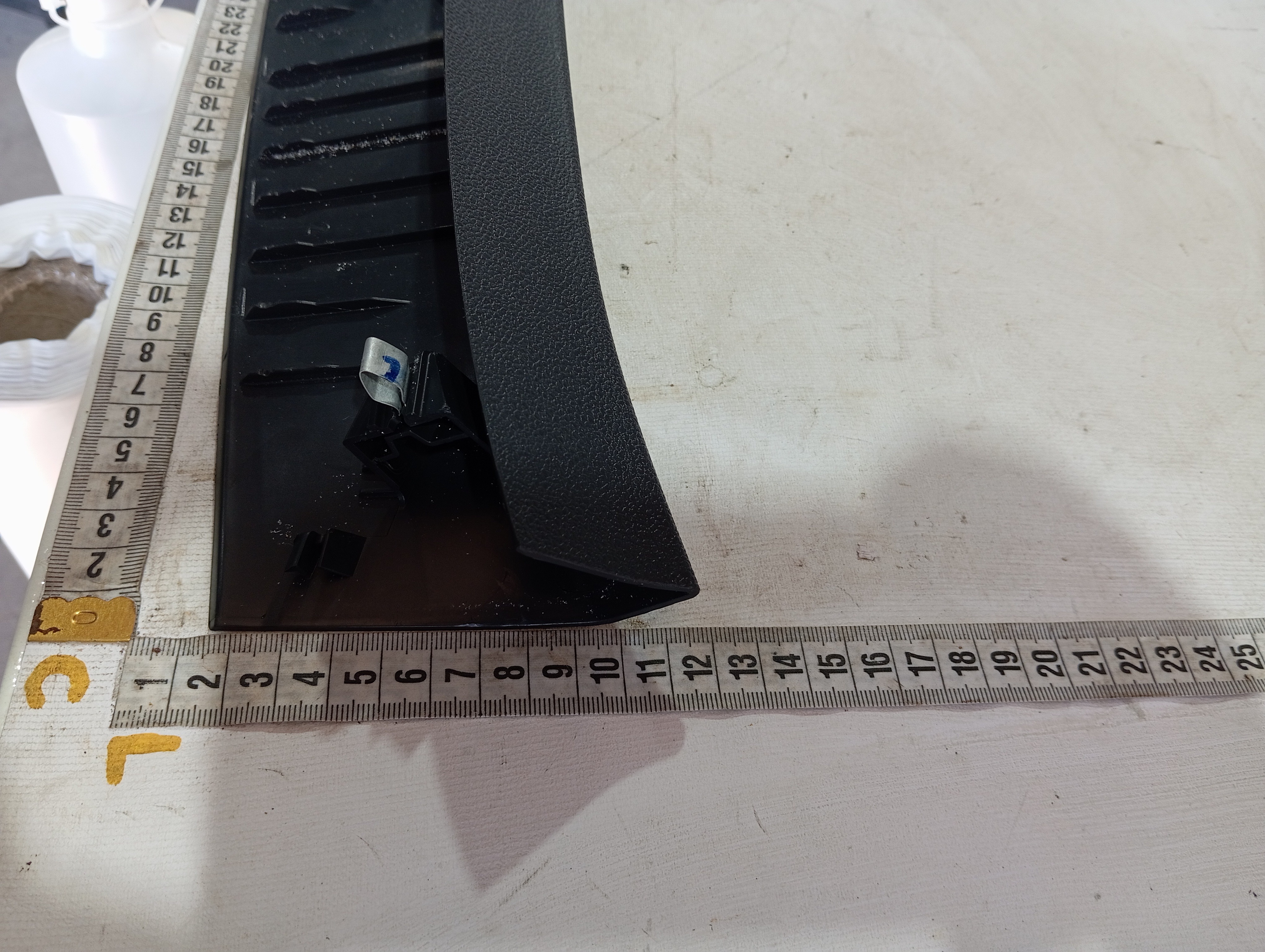 Acabamento Tampa Traseira Vw Taos Highline 250 22 2024 V601 7