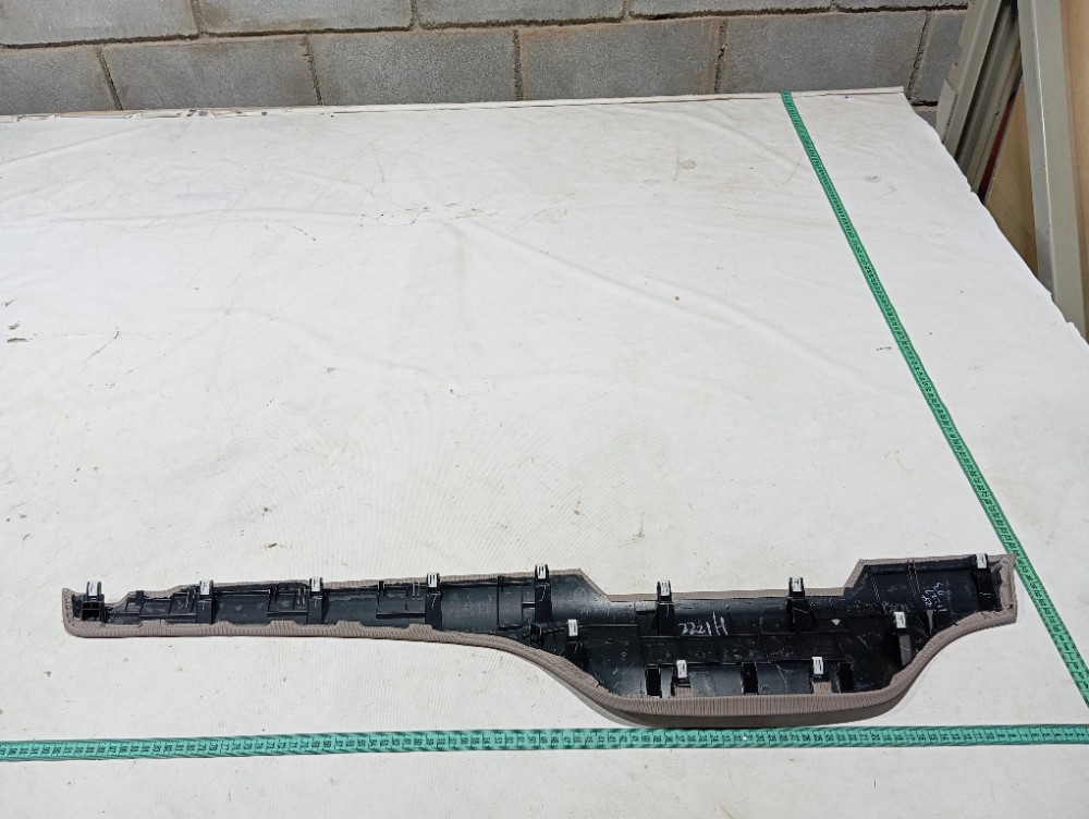 Moldura inferior central painel Byd Song Pro 2025 V669 7
