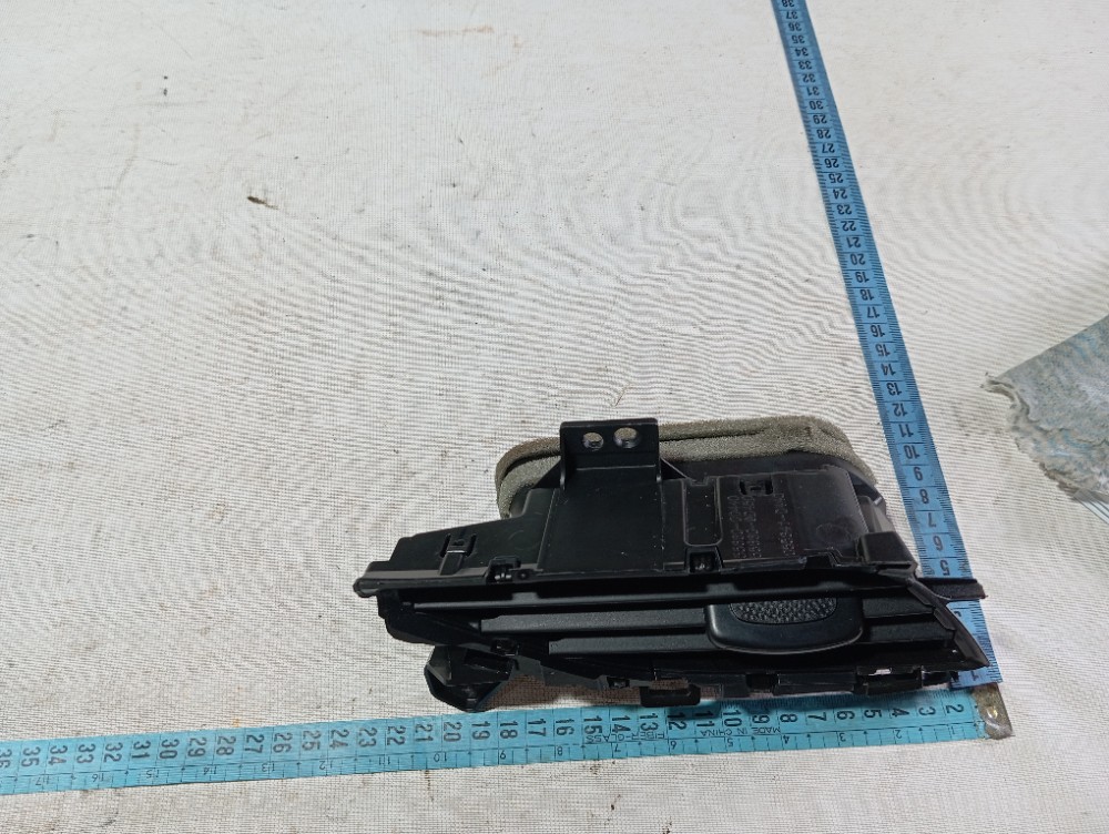 Difusor ar esquerdo painel Toyota Yaris 2022 2023 8