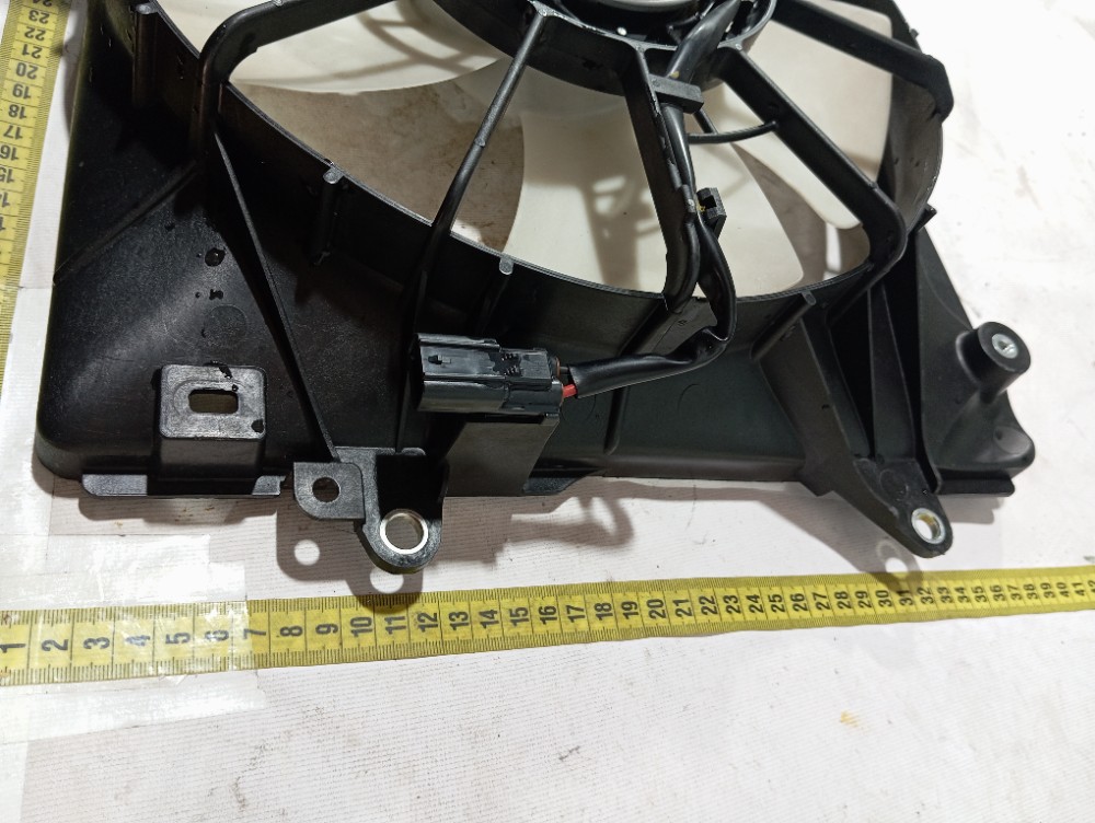 Defletor Ventoinha Direita Radiador Honda Hrv 17 A 2021 V660 10