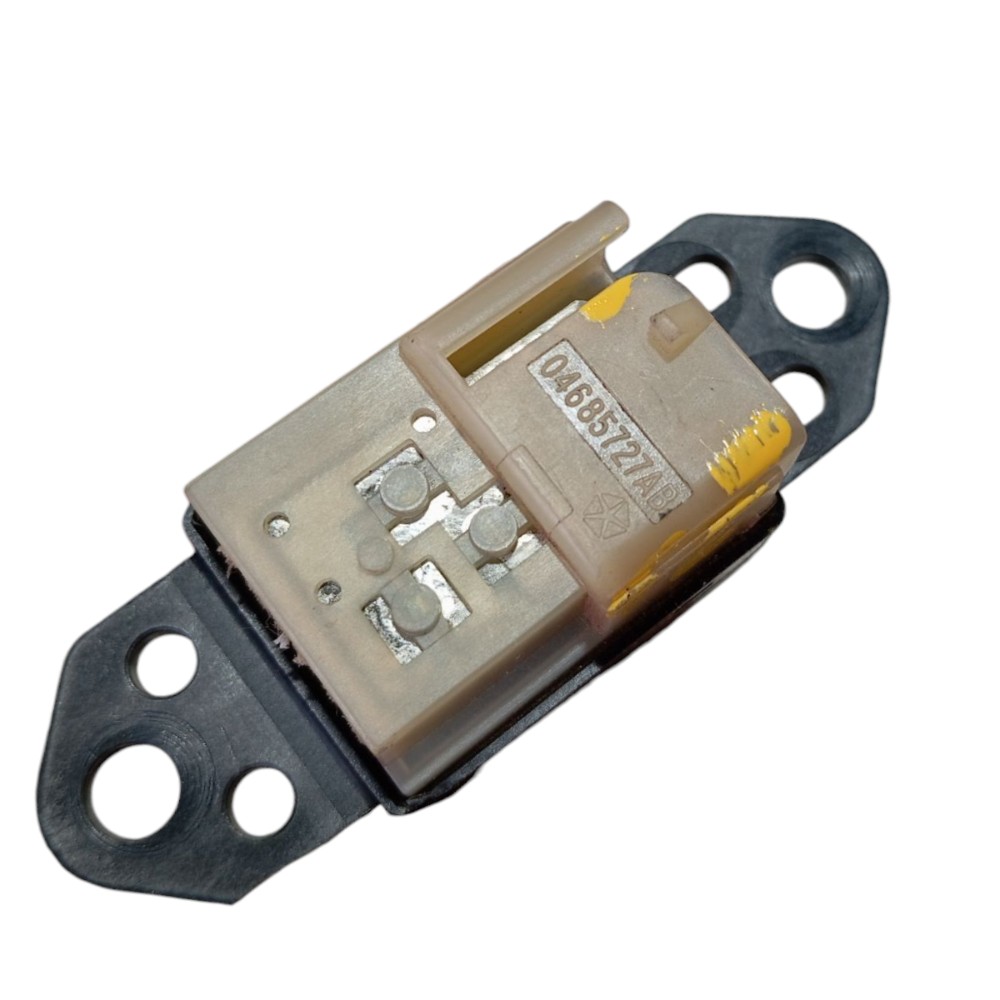 Botão Vidro Porta Traseira Esquerda Grand Caravan 2003 V578 2