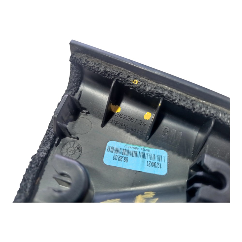 Moldura Inte Porta Traseira Esquerda Gm Tracker 2020 25 V627 6