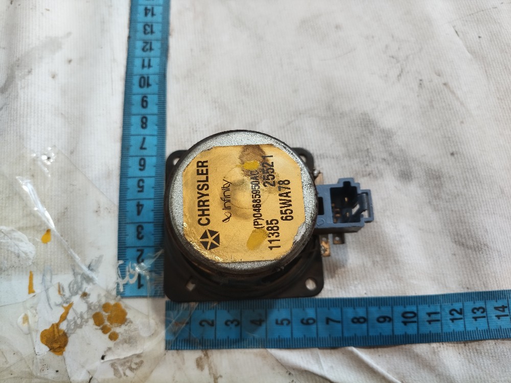Twitter Traseiro Esquerdo Chrysler Grand Caravan 2003 V578 8