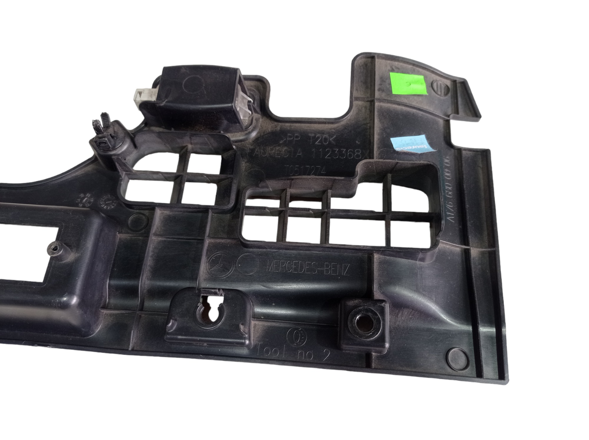 Acabamento Inferior Painel Mercedes Gla 200 2016 V568 5