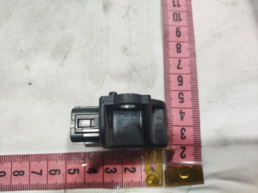 Sensor colisão direito honda hrv 2020 V660 10