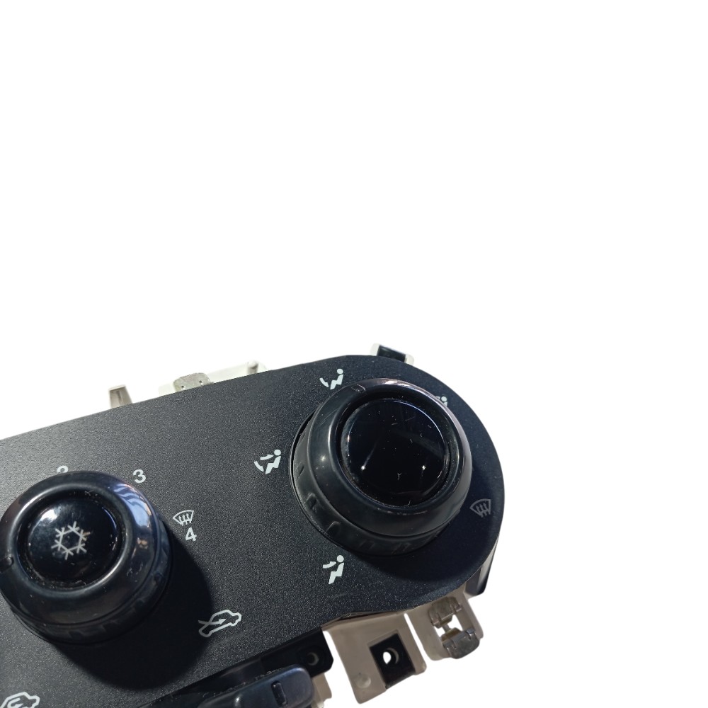 Comando ar condicionado Fiat Mobi 2019 8