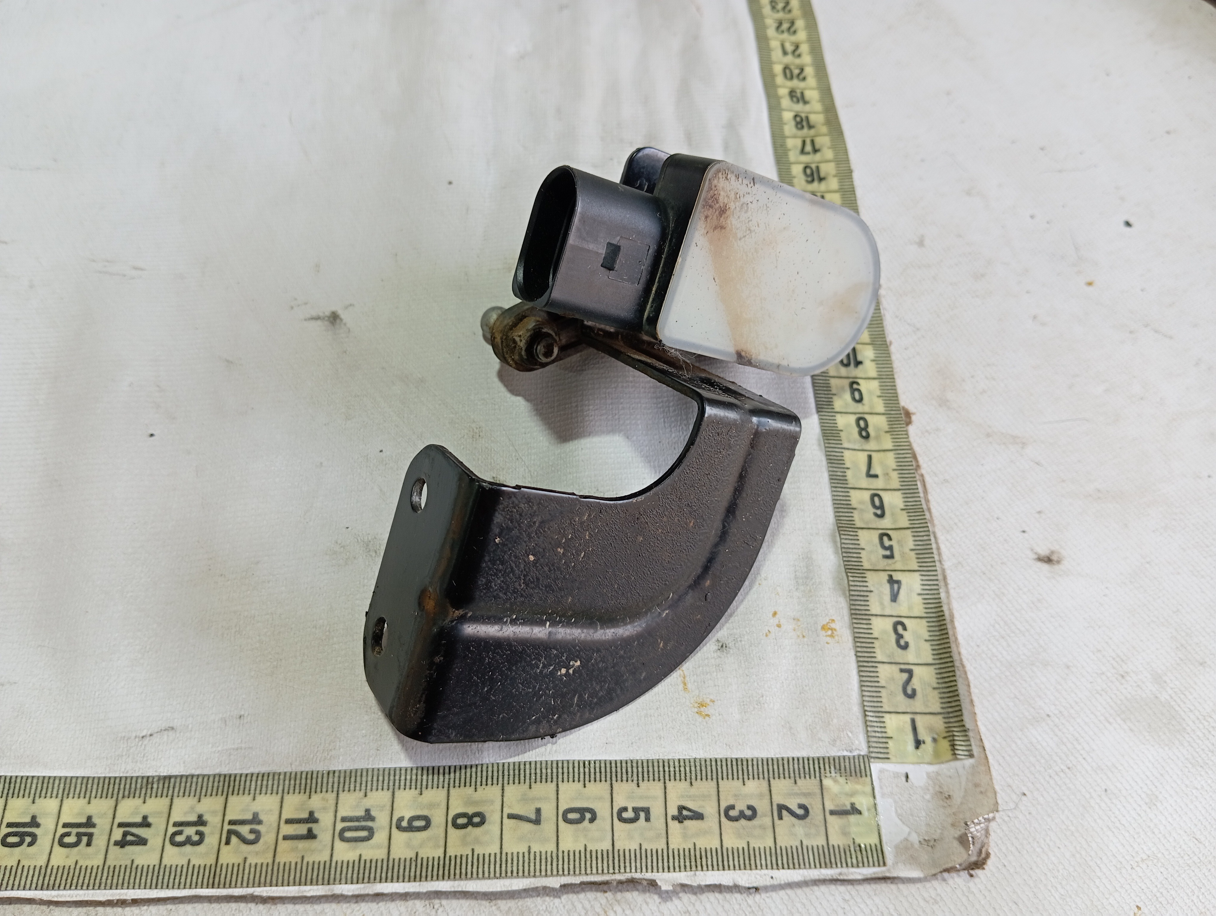 Sensor Nível Farol Nissan Leaf 2022 V589 8