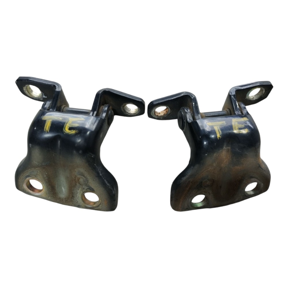 Dobradiça Porta Traseira Esq Mitsubishi L200 Sport 2004 V638 3