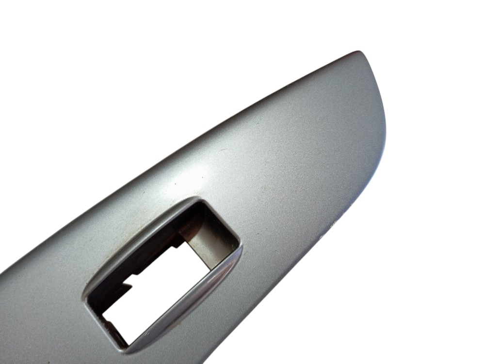Moldura Botão Vidro Porta Diant Direita Prado 2005 V620 1