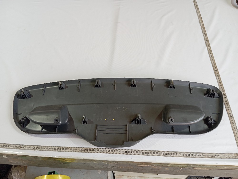 Acabamento Tampa Traseira Vw Voyage 2001 V370 8