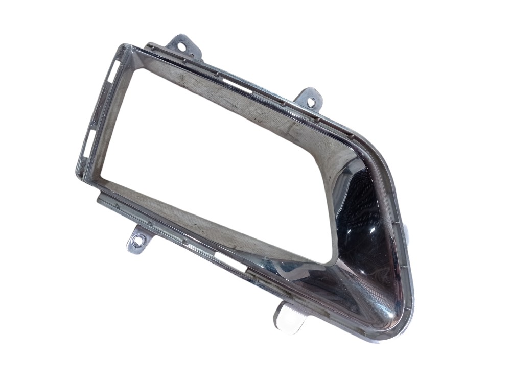 Moldura Farol Milha Esquerdo Ssangyong Xlv Dlx 1.6 2018 V612 1