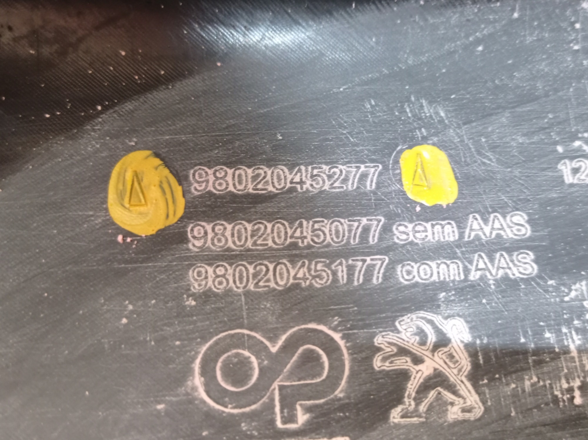 Parachoque Traseiro Peugeot 2008 2018 9802045277 V341 9