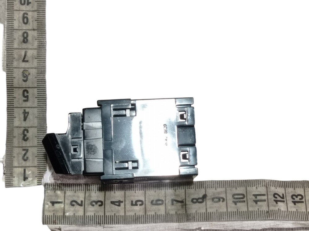 Botao Pisca Alerta Lexus Rx500h F Sport Direct 4 2023 V619 8