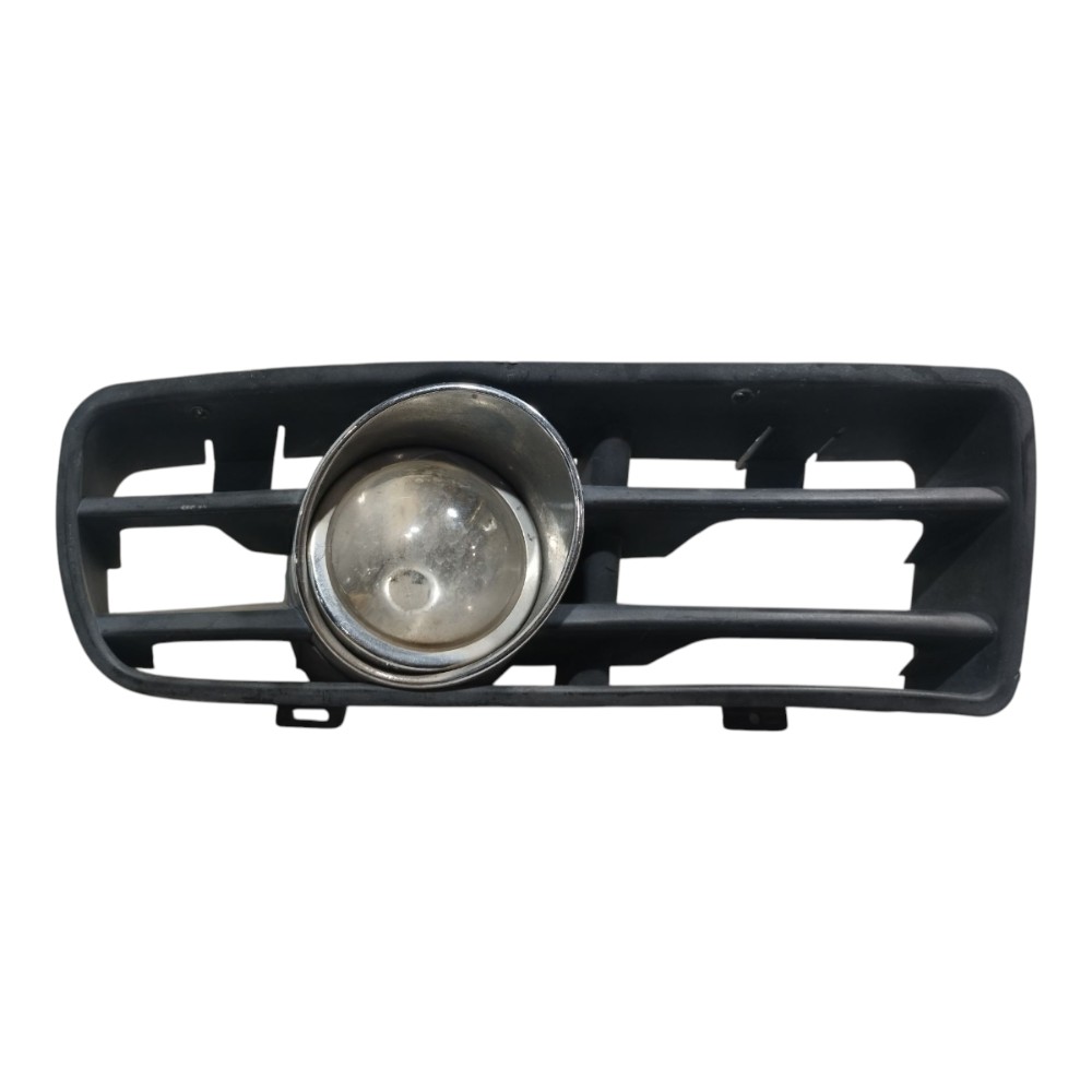 Moldura Farol Milha Esquerdo Vw Golf 2002 V373 7