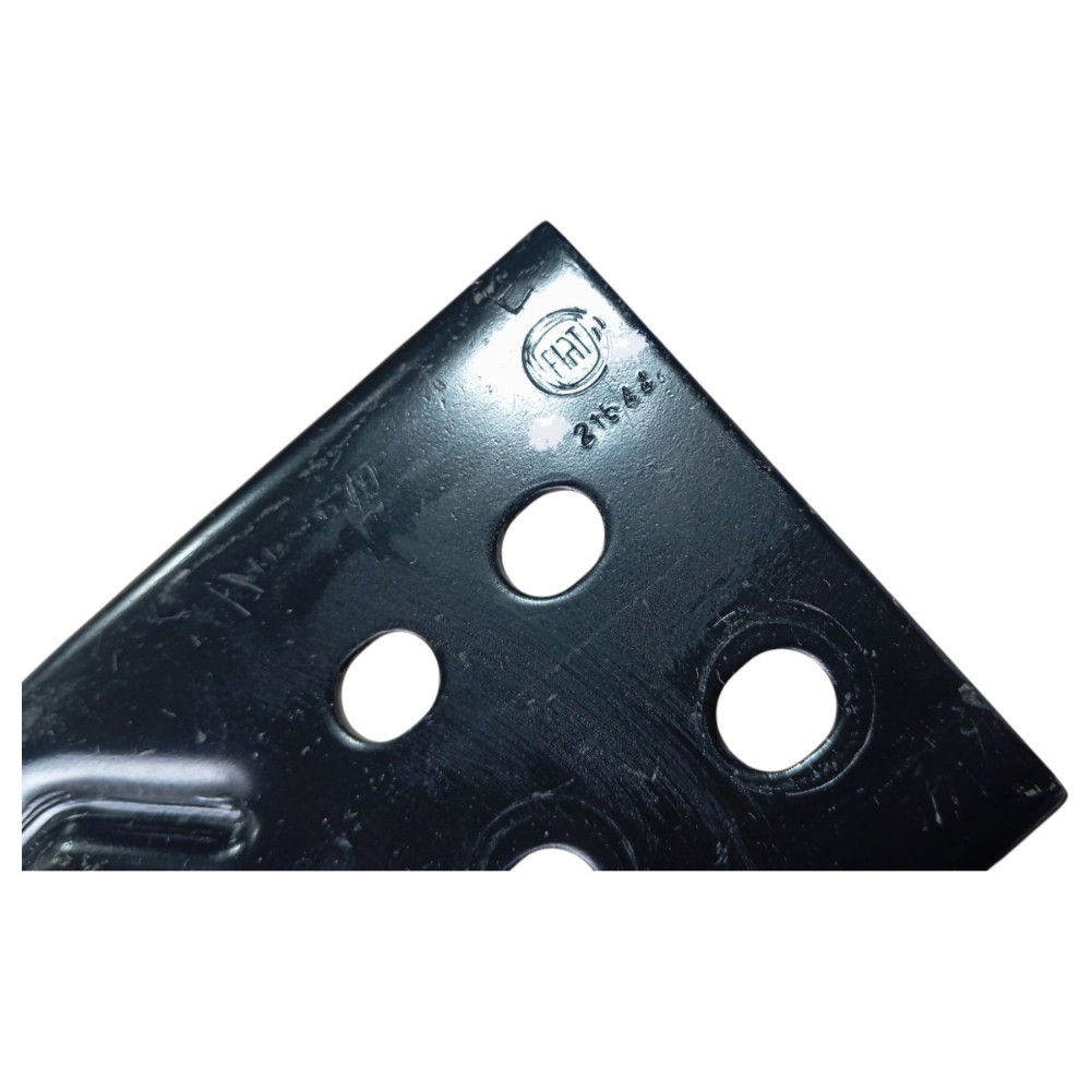Suporte Inferior Esquerdo Radiador Fiat Mobi 2016 2024 V654