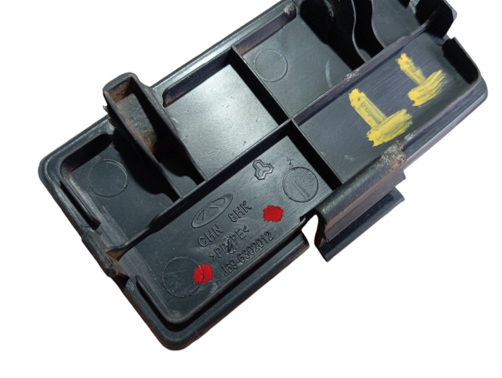 Acabamento Tampa Traseira Chery Tiggo 2 2020 V613 4