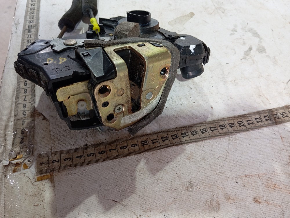 Fechadura Porta Dianteira Direita Land Cruiser Prado 05 V620 9
