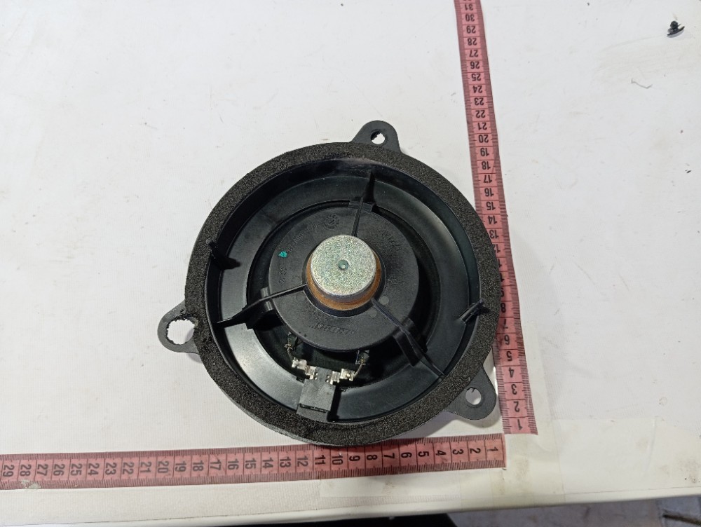 Alto falante porta traseira esquerda Nissan Leaf 2023 V632 8