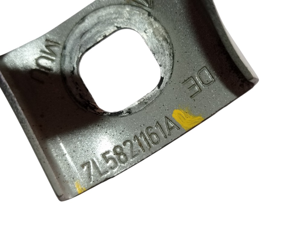Suporte Paralama Direito Porsche Cayenne 2003 V371 7