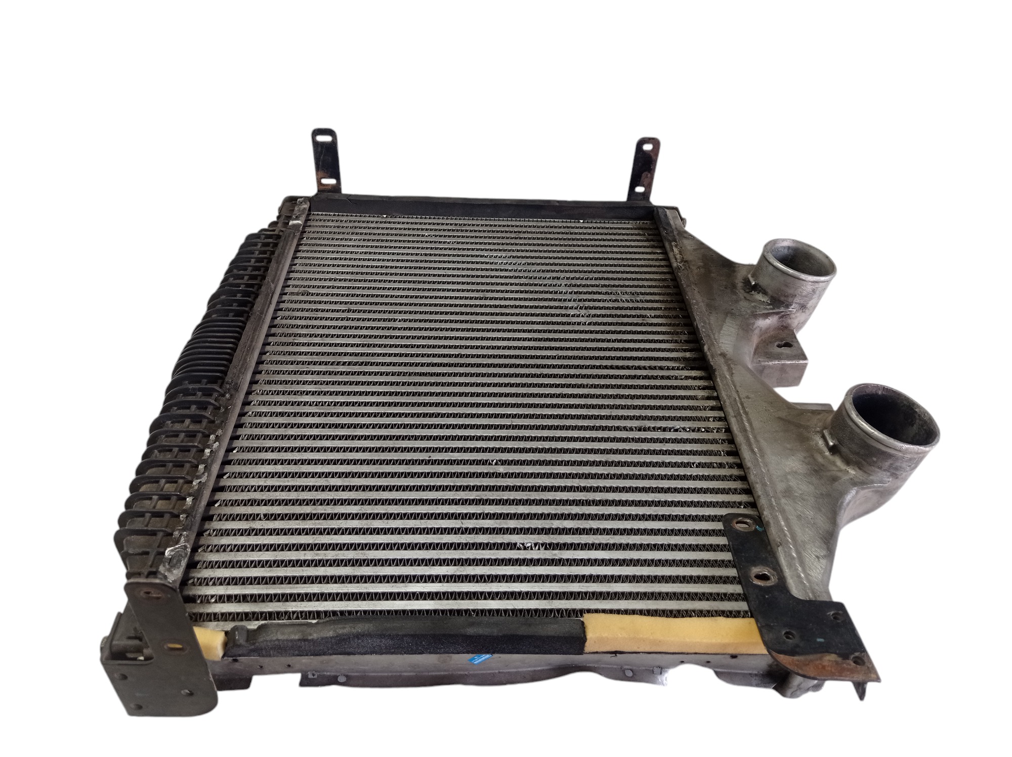 Intercooler Mercedes Benz 915e 2010 V218 2204480 4