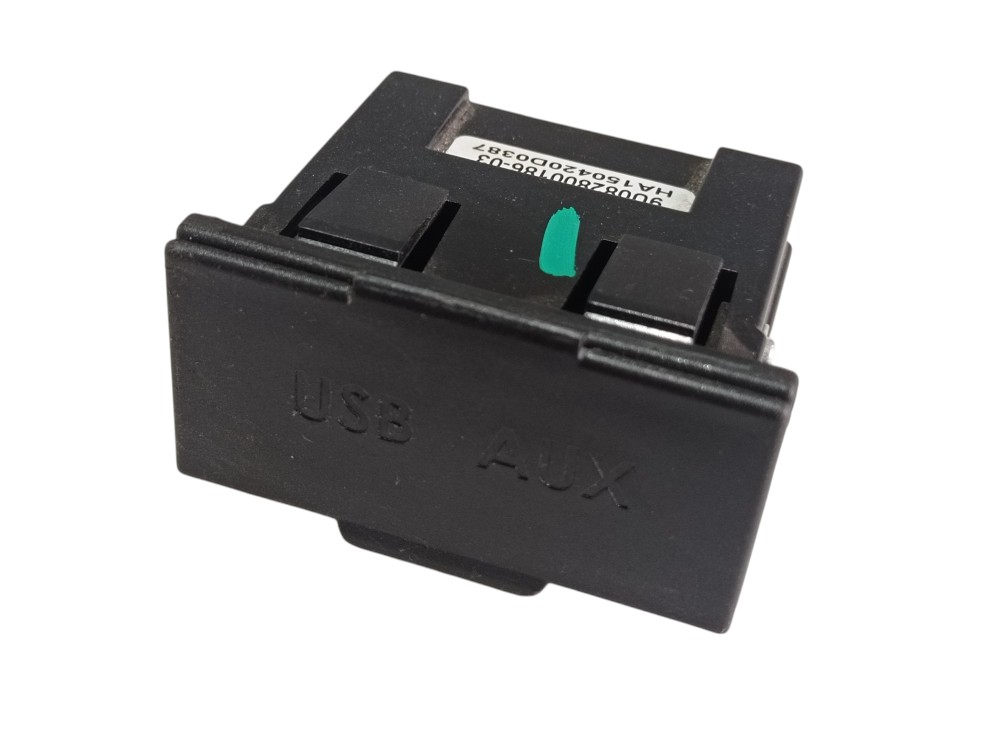 Entrada Usb Auxiliar Mitsubishi Lancer 2017 V334 3