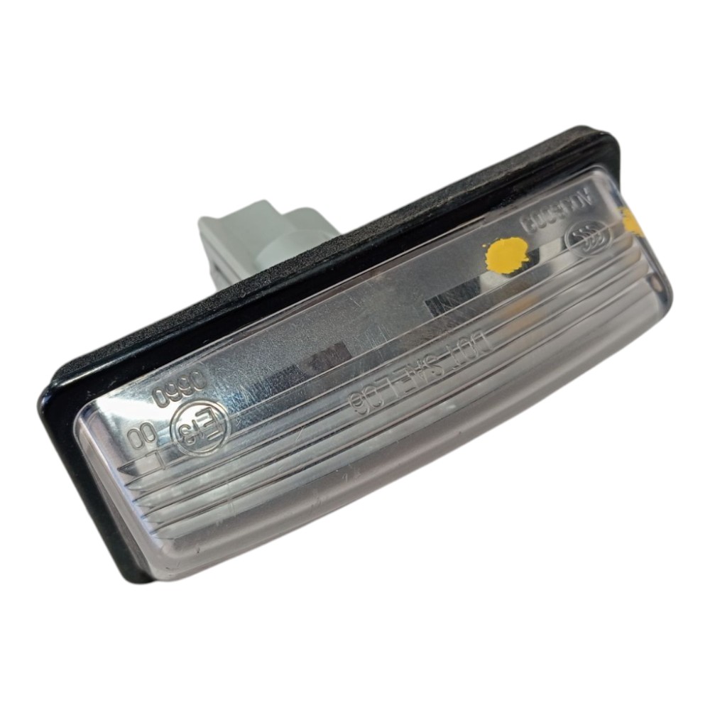 Luz Placa Nissan Leaf 2023 A098009 V632 2