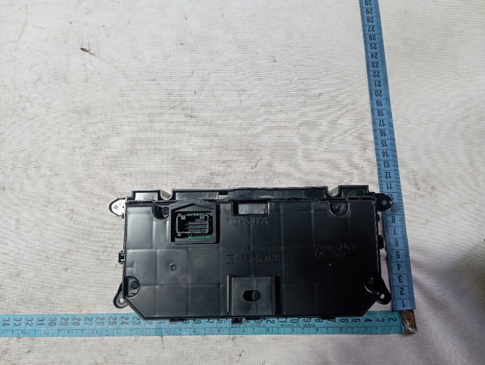 Comando Painel Ar Condicionado Toyota Yaris 2022 2025 8