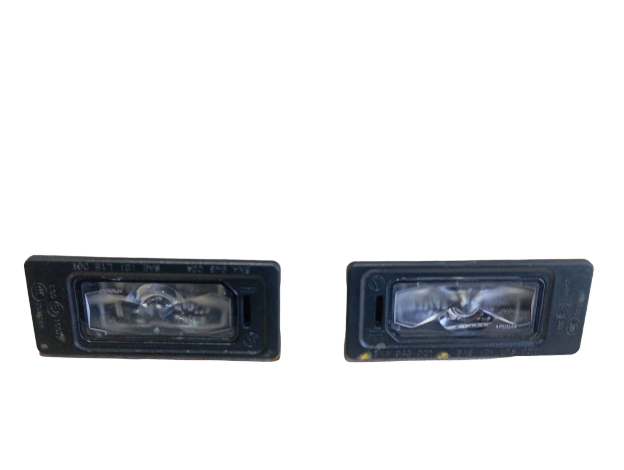 Luz Placa Traseira Vw Taos Highline 250 2022 2024 V601 1