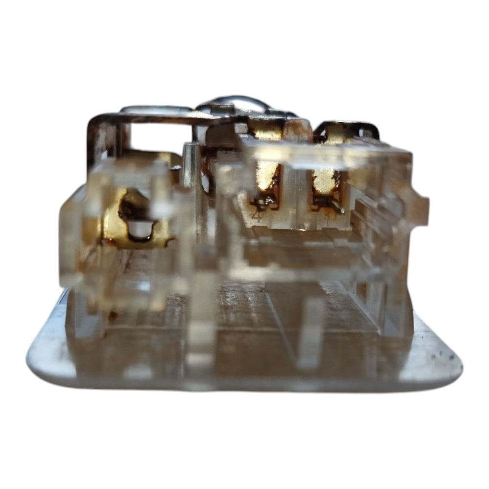 Luz Cortesia Esquerda Tampa Traseira Renault Zoe 2023 V639 2