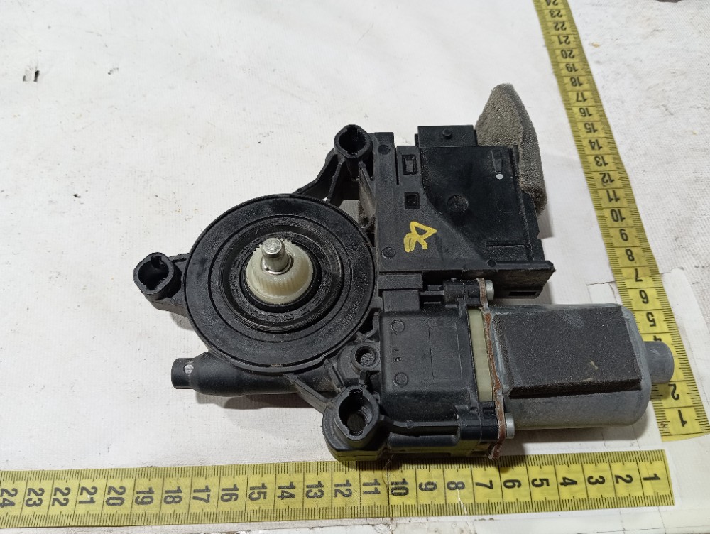 Motor Máquina Vidro Porta Diant Esq Rampage Rt 2023 25 V664 4