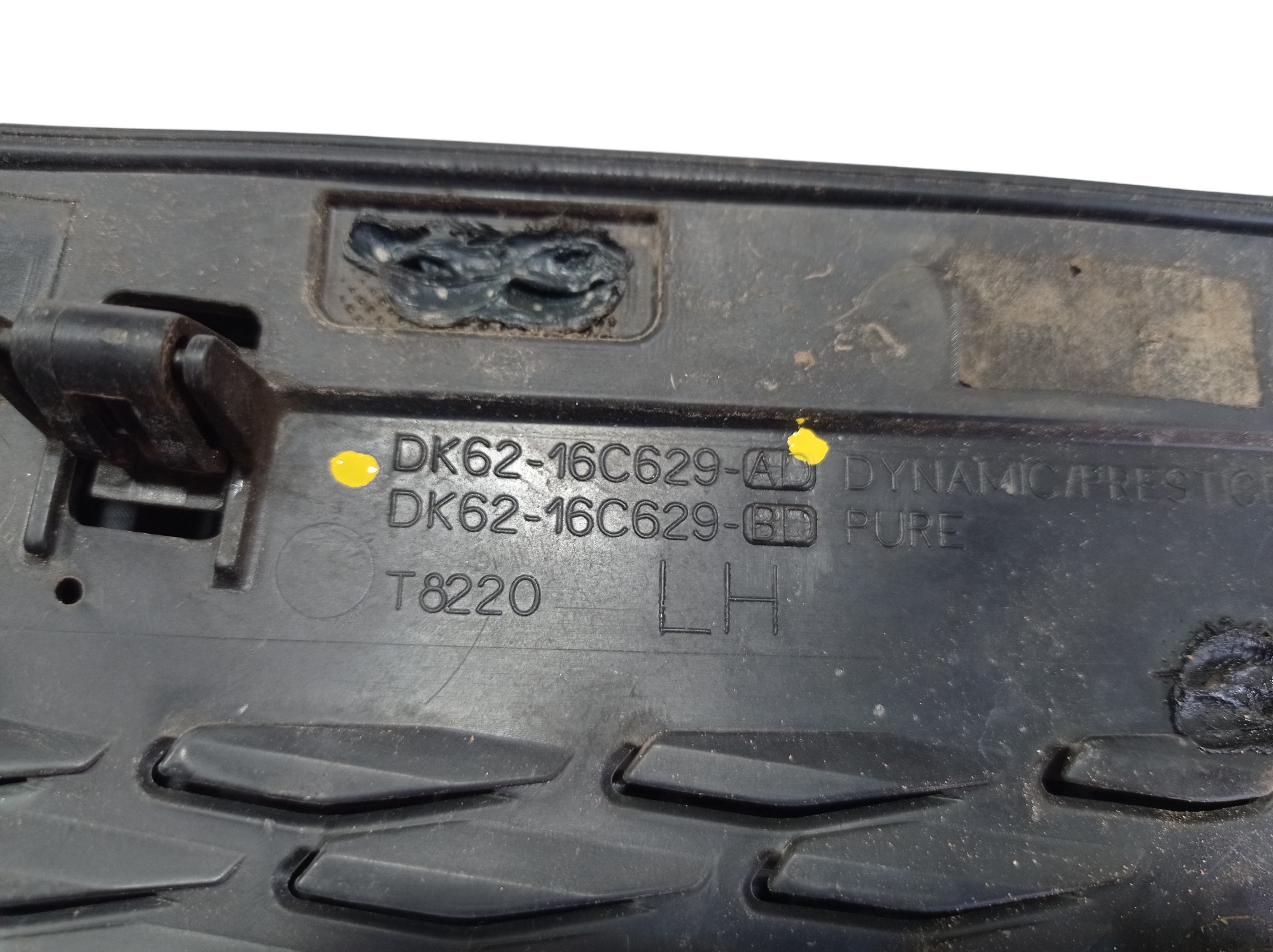 Moldura Esquerda Capô Range Rover Sport 2014 A 2017 V573 1