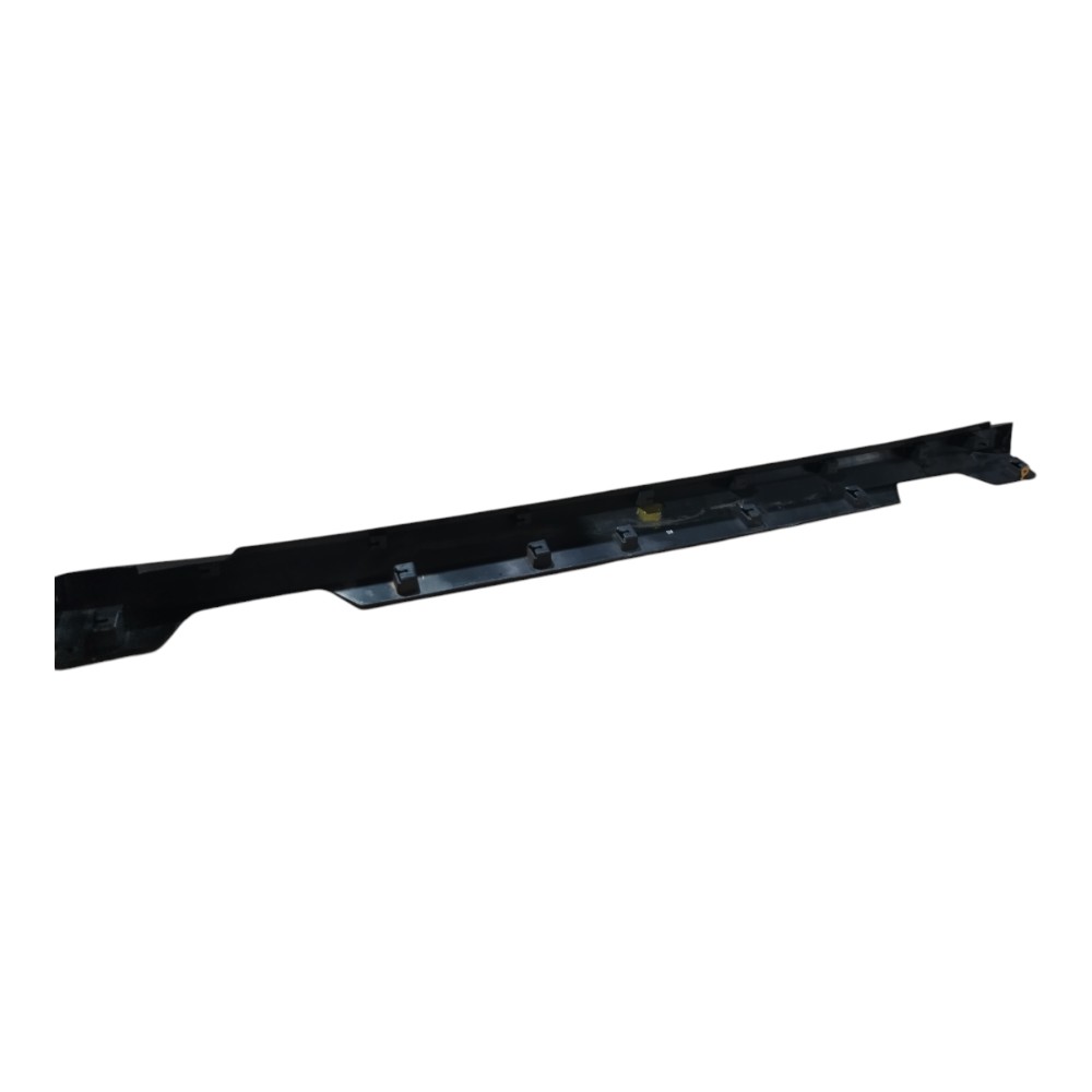 Spoiler Lateral Direito Gm Tracker Turbo 2020 2025 V627 8
