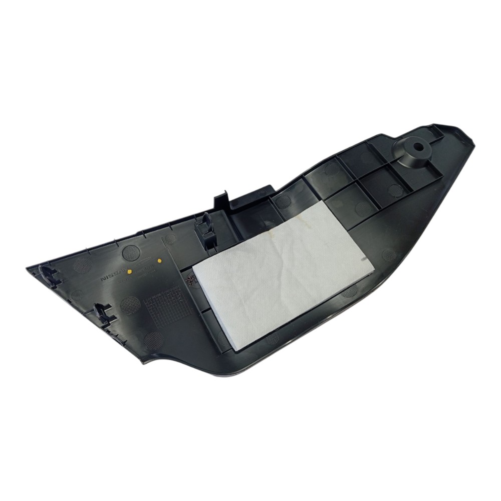 Acabamento Esquerdo Console Nissan Leaf 2023 V632 5