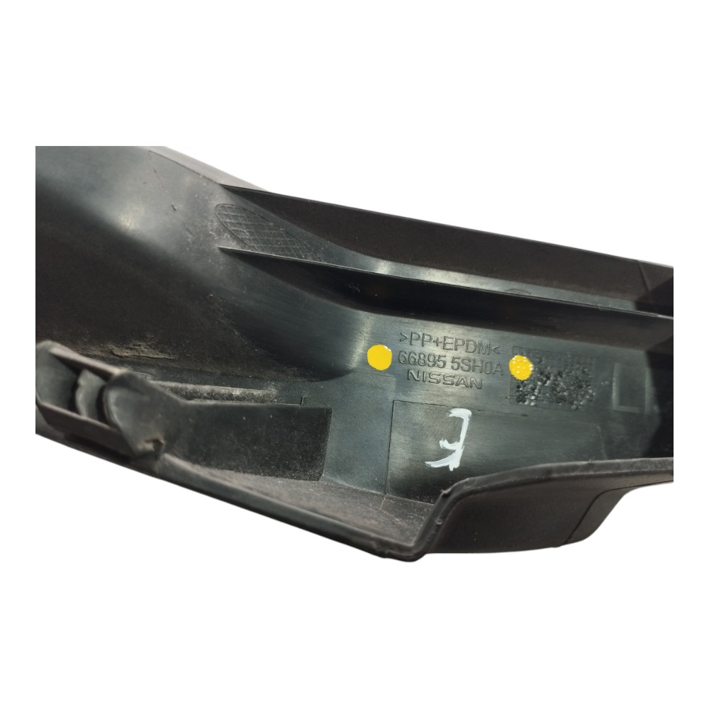 Moldura Paralama Esquerdo Nissan Leaf 2023 V632 5