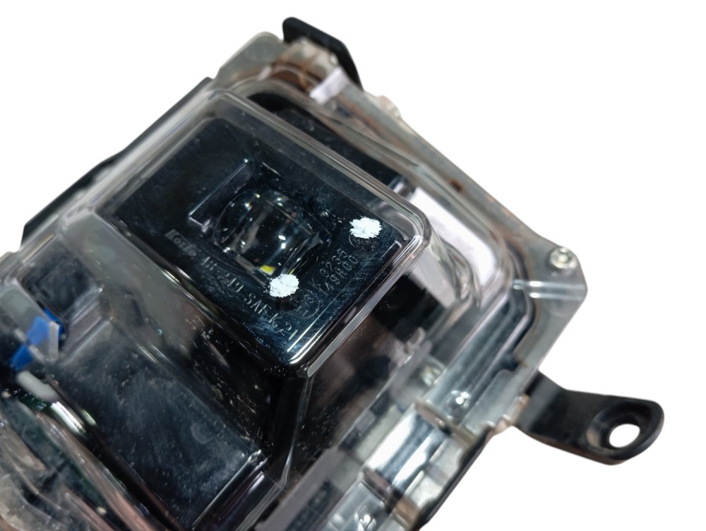 Farol Milha Esquerdo Lexus Rx500hf 2023 V619 7