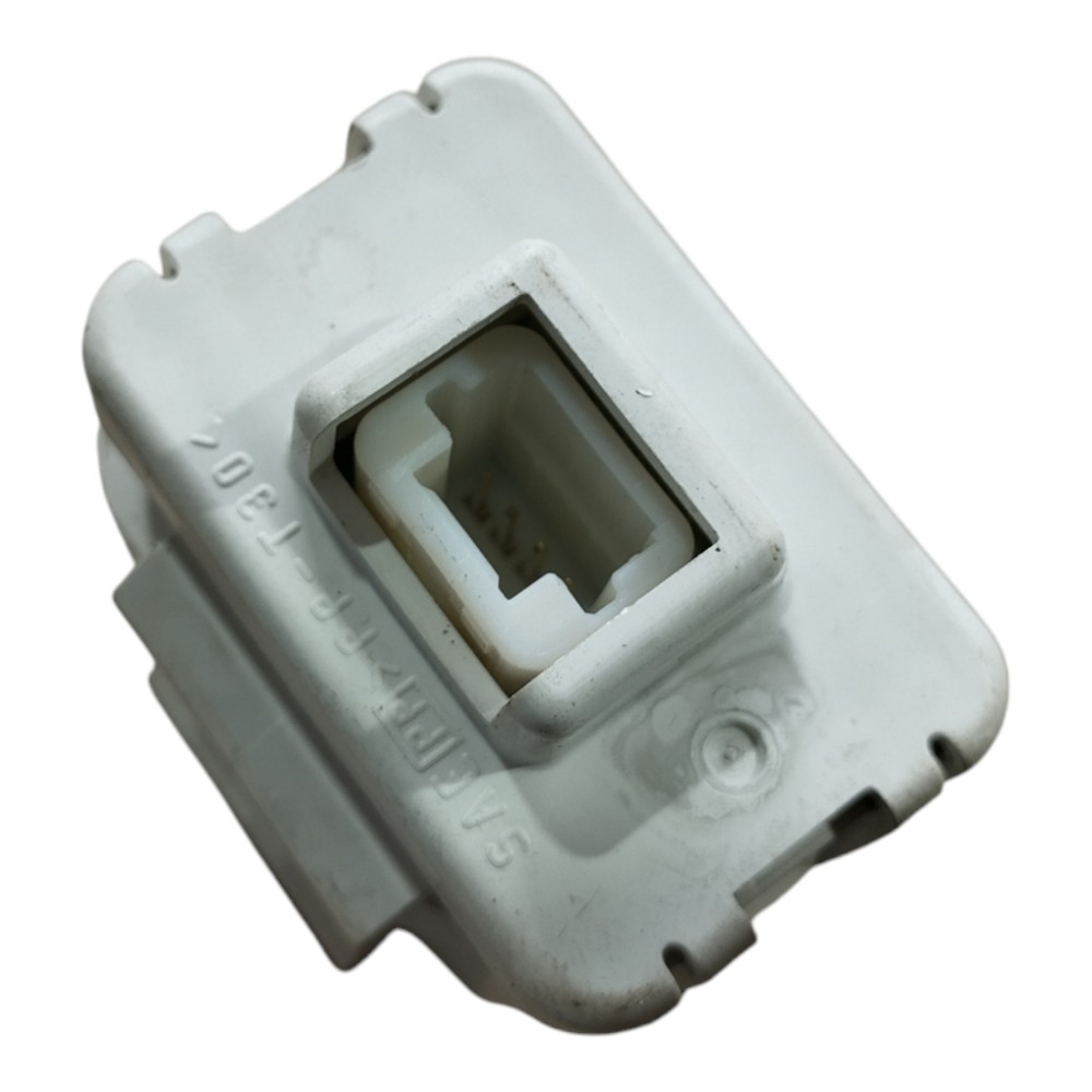 Módulo Porta Trava Elétrica Suzuki Grand Vitara 2012 15 V643 6