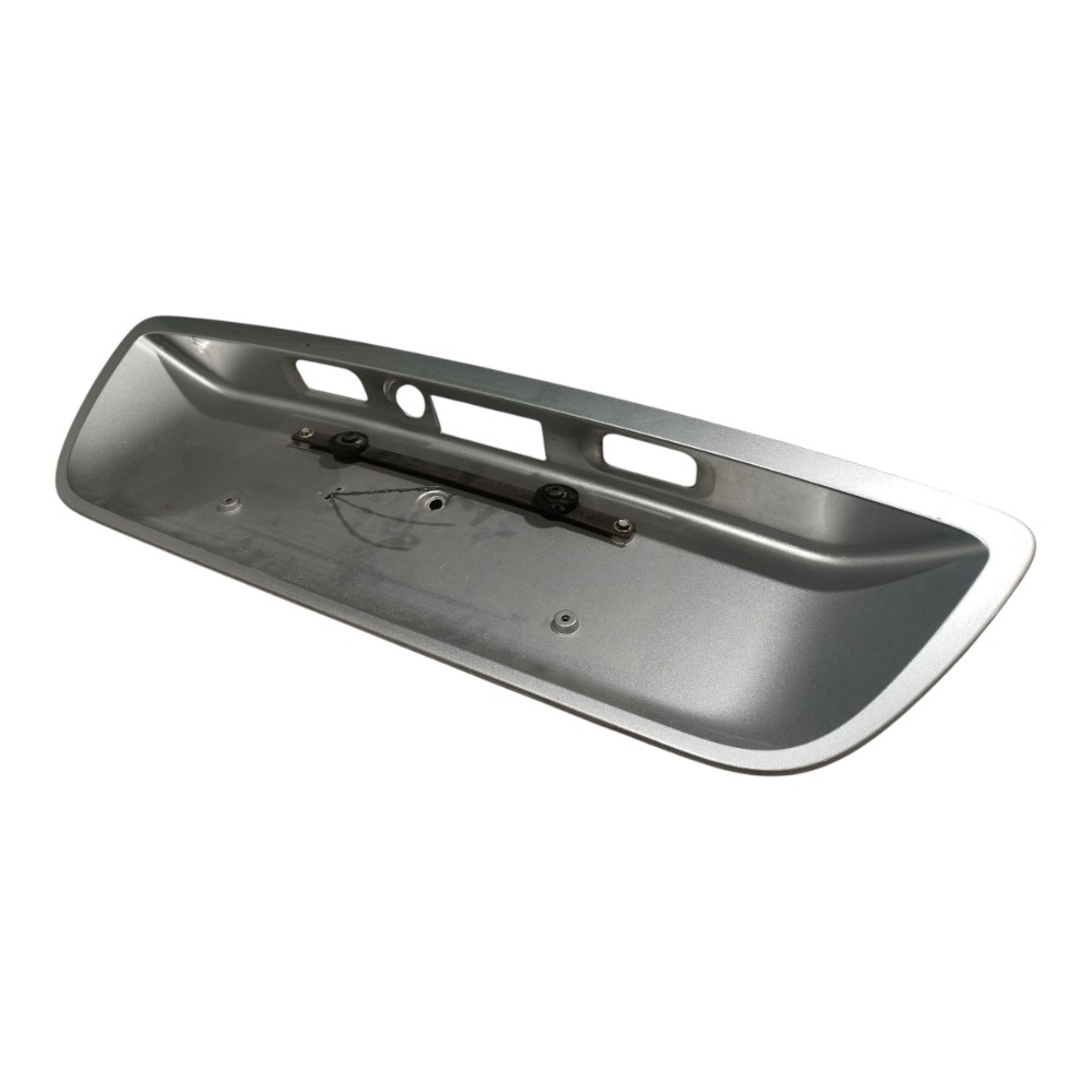 Moldura placa Mercedez c180 V661 2