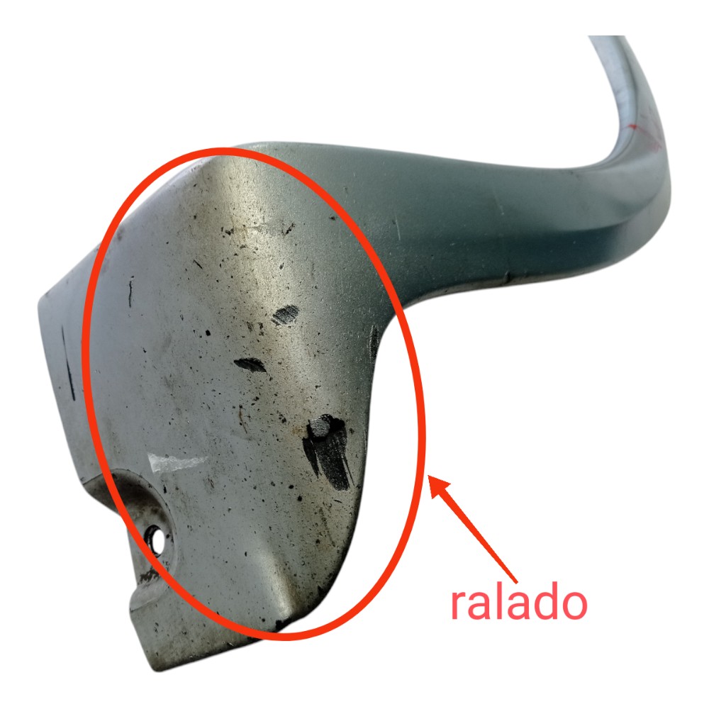 Moldura Caixa Roda Traseira Direita Corsa Max Hatch 10