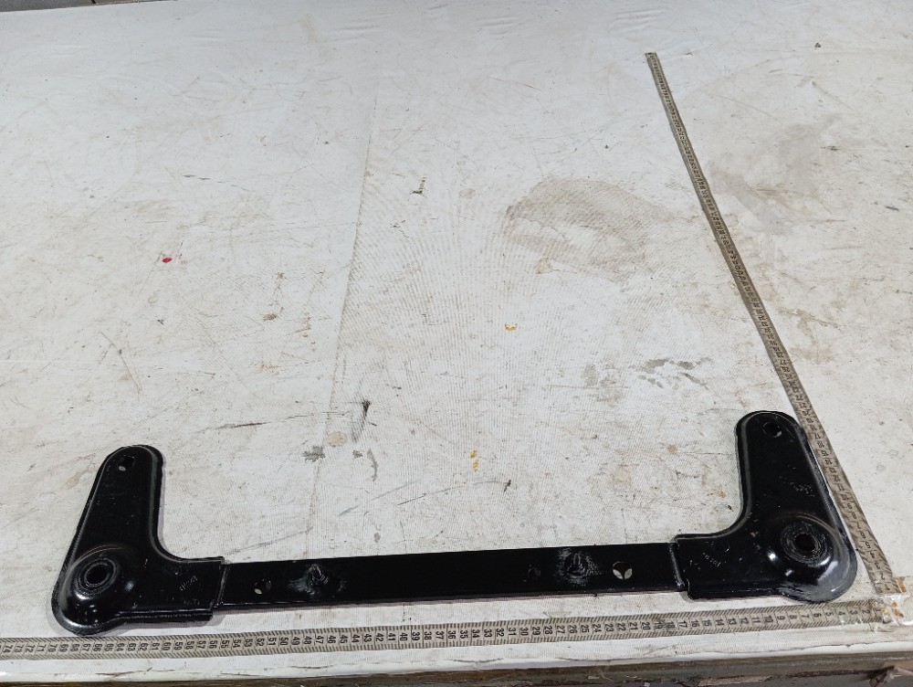Suporte quadro dianteiro Renault Zoe Neo 2023 V617 8
