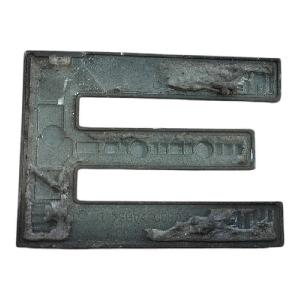 Emblema E Land Rover Defender 2022 V645 5