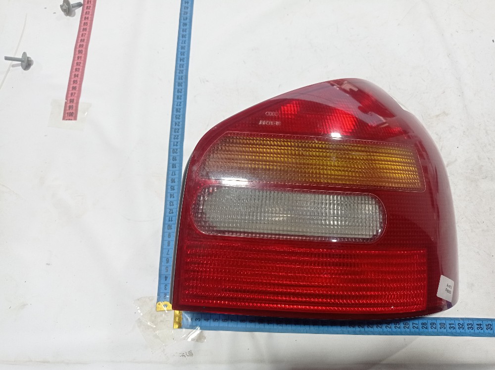 Lanterna Traseira Direita Audi A3 2000 Arteb V109 5