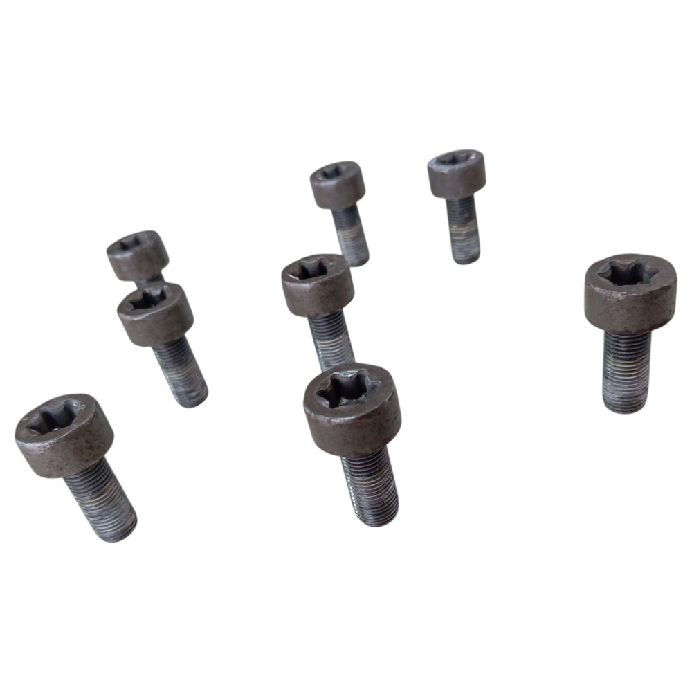 Parafuso Cremalheira Land Rover Defender 2.0 2022 V645 6