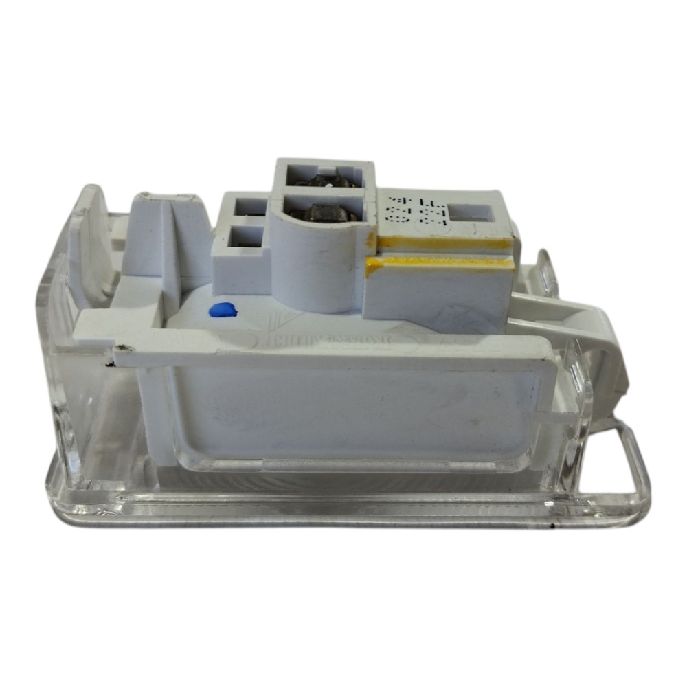 Luz Cortesia Porta Mala Drt  Nissan Leaf 2023 V632 6