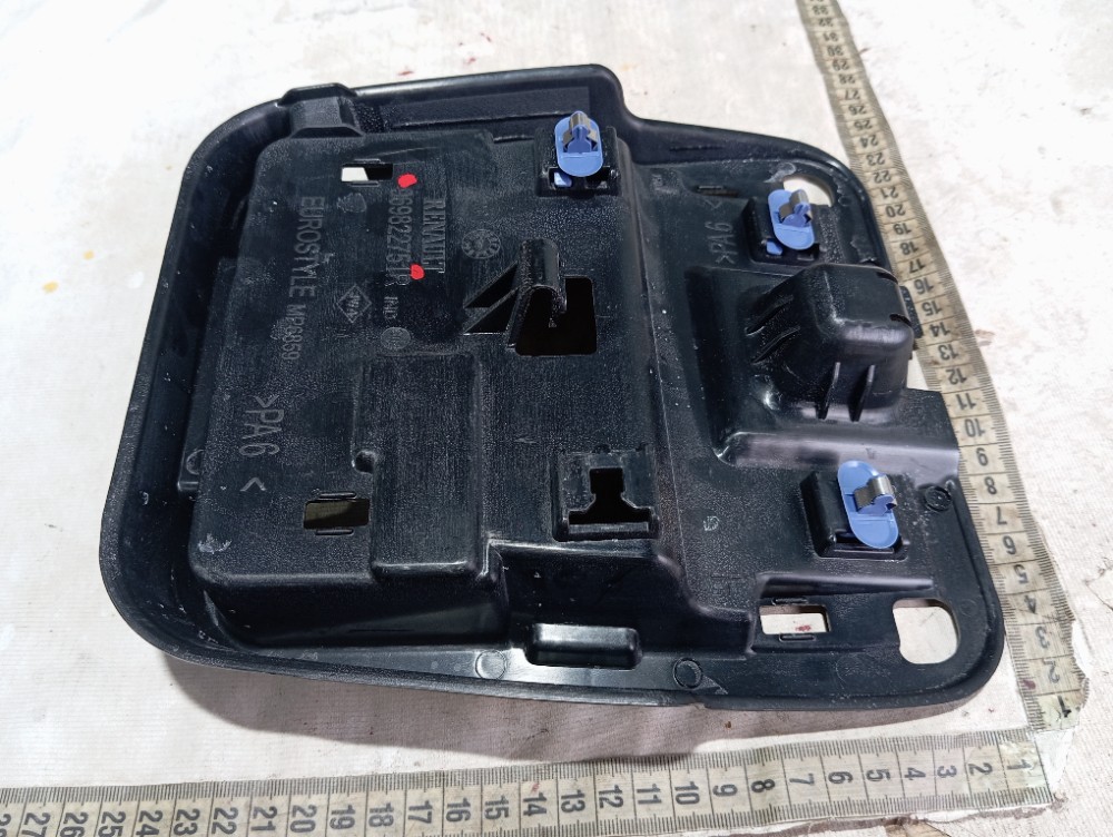 Suporte Luz Cortesia Renault Zoe Neo Int 2023 V617 6