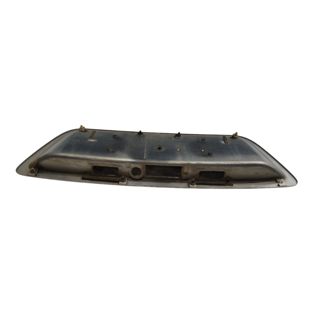 Moldura placa Mercedez c180 V661 9