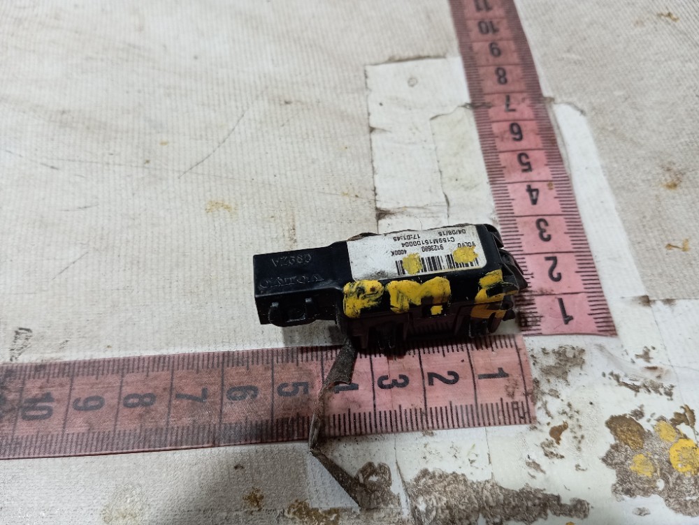 Luz Cortesia Esq Porta Malas Volvo V40 T3 2013 2019 V652 8