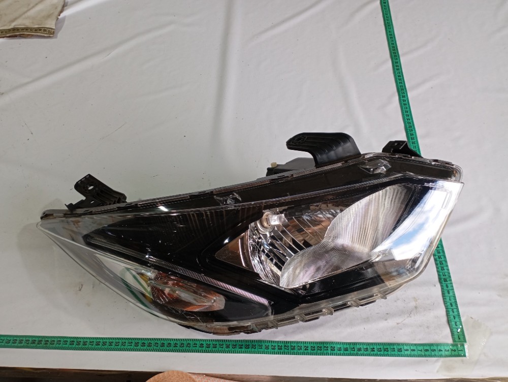 Farol Direito Chevrolet Onix Activ 2018 52154161 Direito/passageiro 8